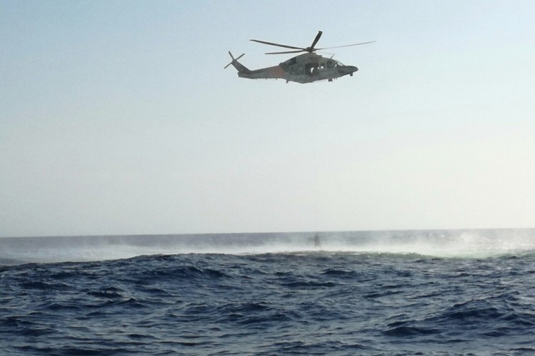 Επιχείρηση διάσωσης αγνοούμενου στη θαλάσσια περιοχή της Ν. Ποτίδαιας (φωτο)